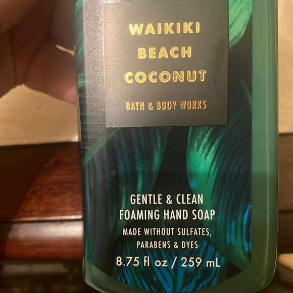 🌺Bath & Body Works tropical hand soaps bundle NWT - Picture 8 of 9